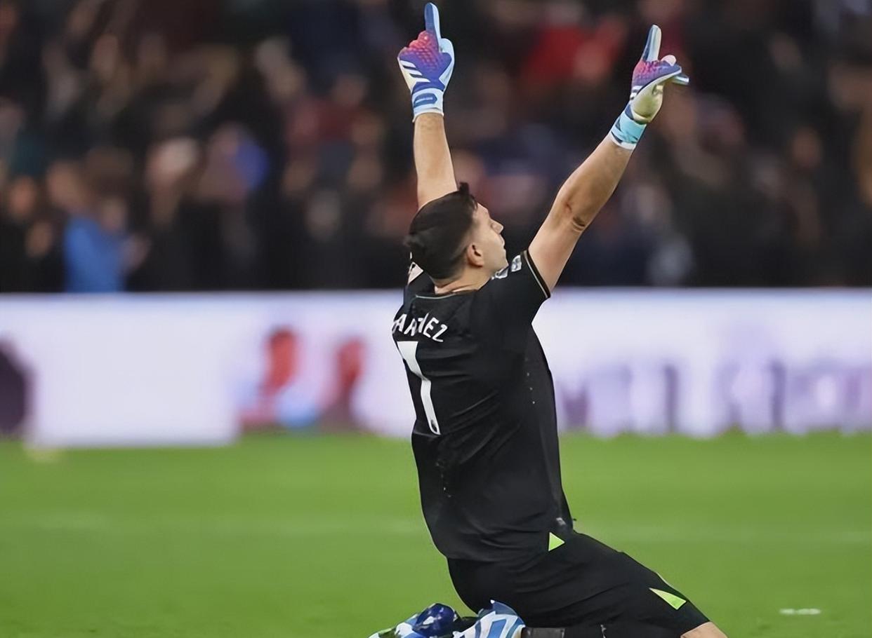 包含萨拉赫与90激战热火分钟,比赛局势复杂胜负难料!,Scout焦点对战赛场气氛高涨的词条-九游APP