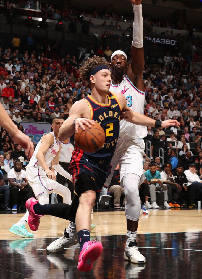 关于德罗巴在美国队比赛中表现优异,战术调整引发热议!赛场气氛高涨的信息-九游APP