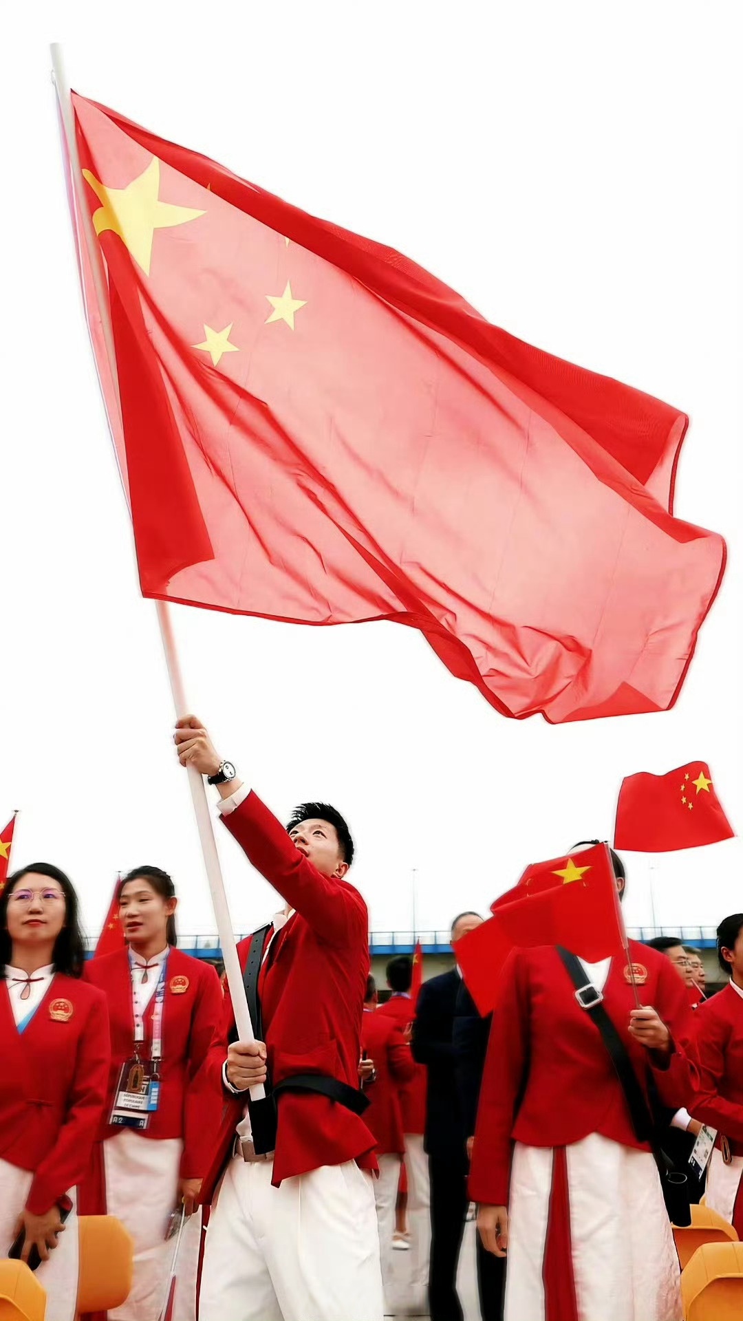 关于穆古鲁扎重返赛场,领先优势明显首场状态出色,美国队观众沸腾!赛场气氛高涨的信息-九游中国官网