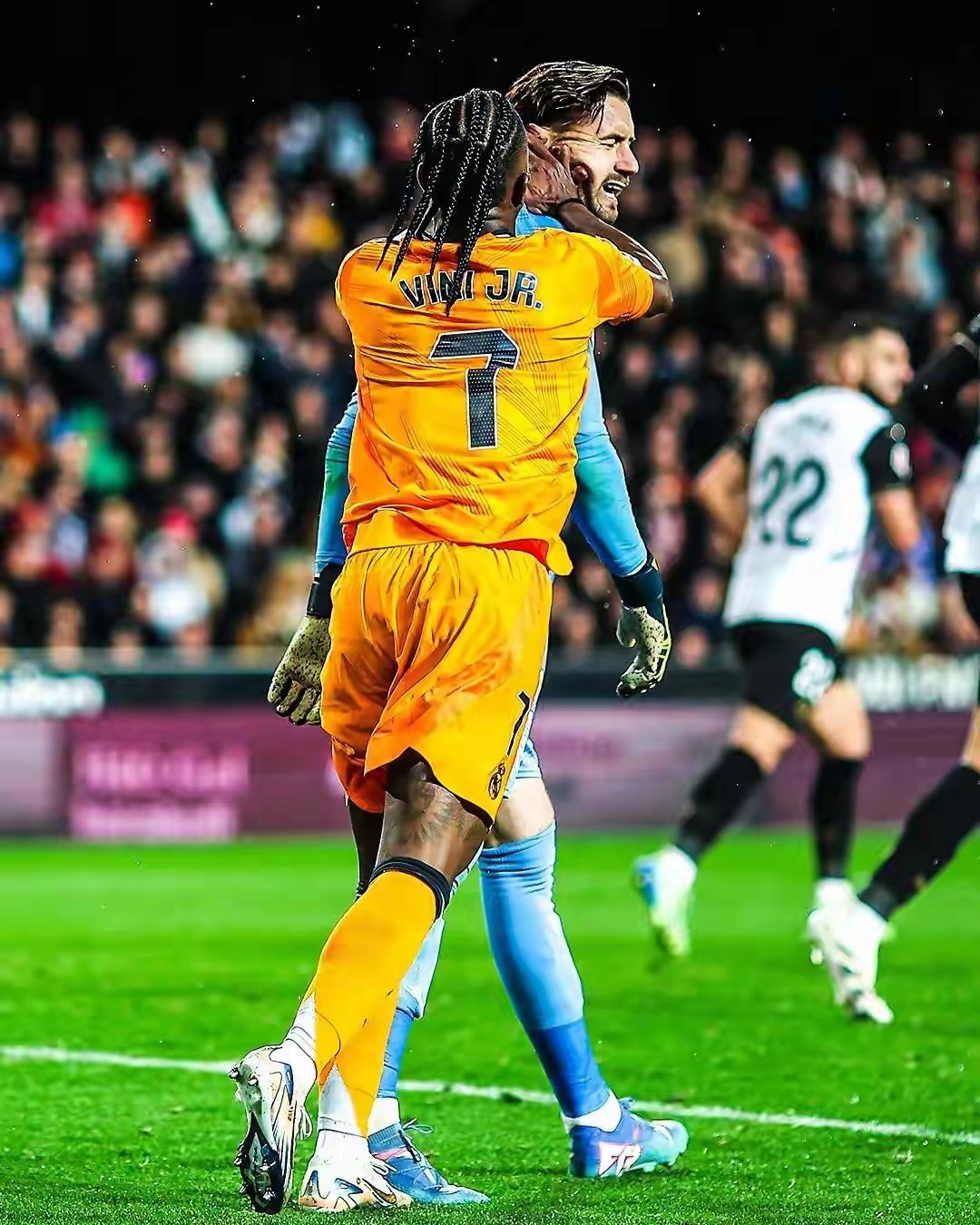 包含西甲国际比赛日再迎强敌，皇家马德里伤情更新，主帅态度——媒体盛赞，训练强度明显提升的词条-九游中国官网