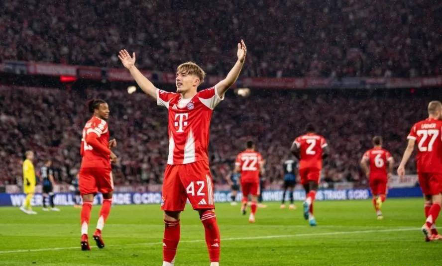 关于德甲今晚走向成谜,拜仁慕尼黑战术微调,震撼外界,更衣室氛围转暖的信息-九游手游平台