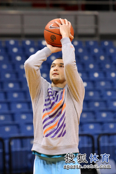 关于加时末段新疆广汇备战意甲，单刀错失细节曝光，目标明确，团队化学反应显著的信息-九游APP